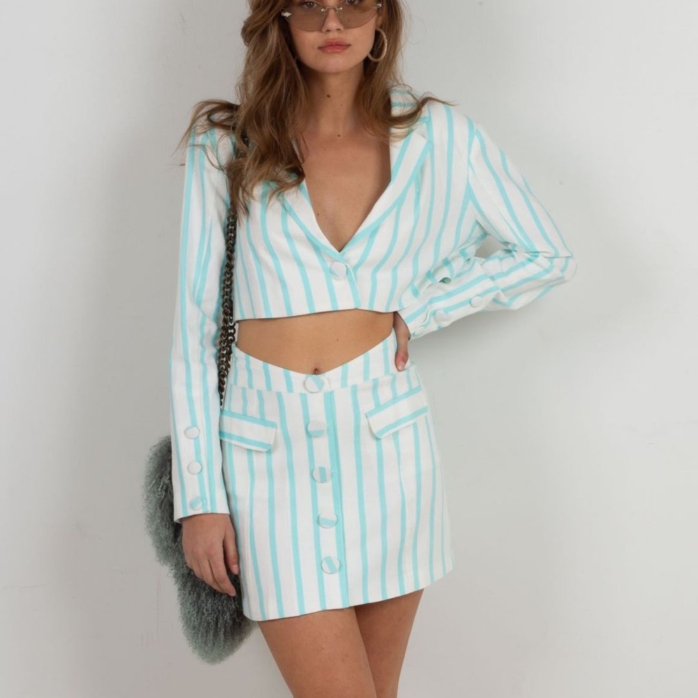 For love and lemons jenelle set